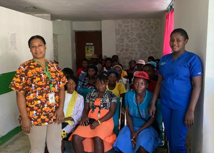 Medical Missionaries supports various programs at the Clinic. One of them is the Midwives program.